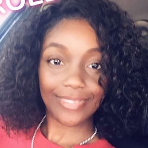 Meet your Posher, Laquita